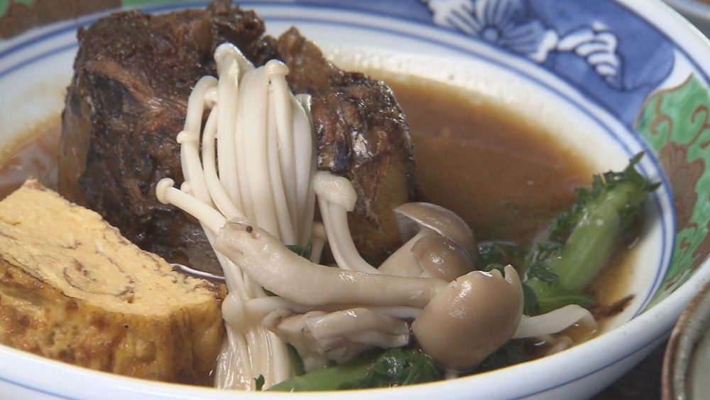 付け合わせの野菜などもタレに絡めて