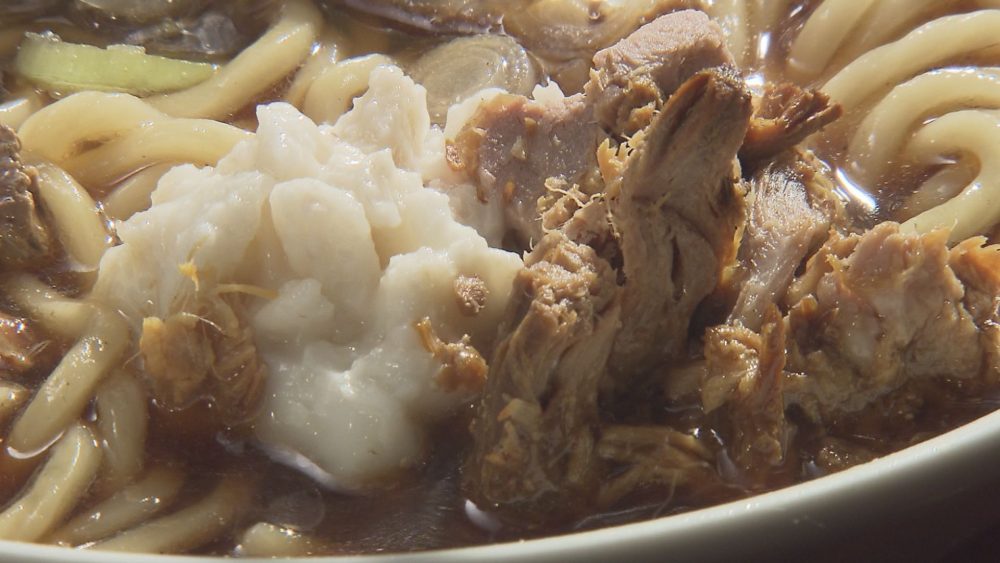 脂玉をトッピングしてうまみにコクを