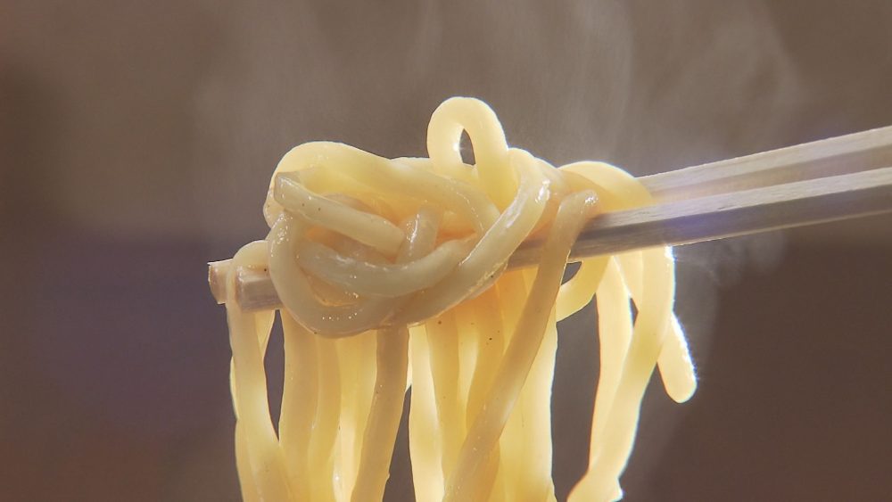 もちもち食感の太麺