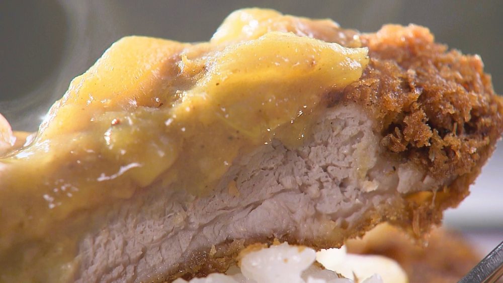 分厚い豚肩ロース肉