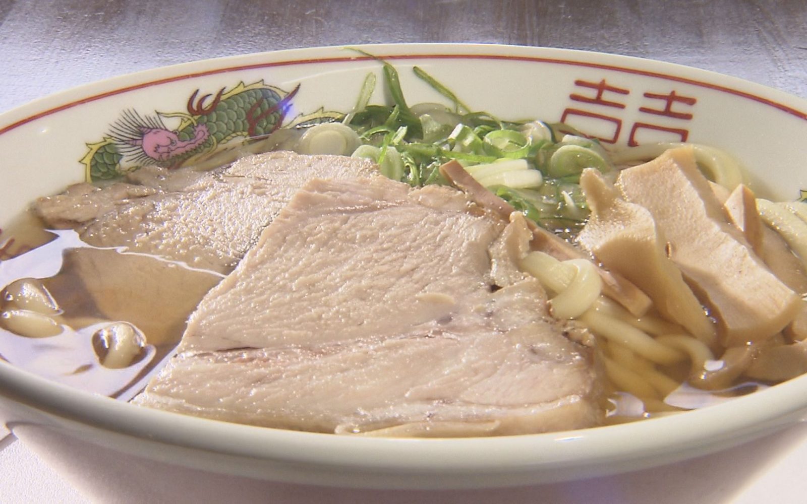 青森の名店を引き継ぐ　やさしい味わいの中華そば