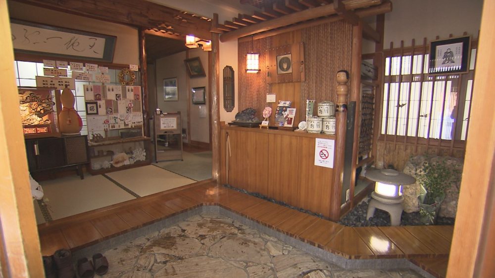 老舗割烹の趣ある玄関