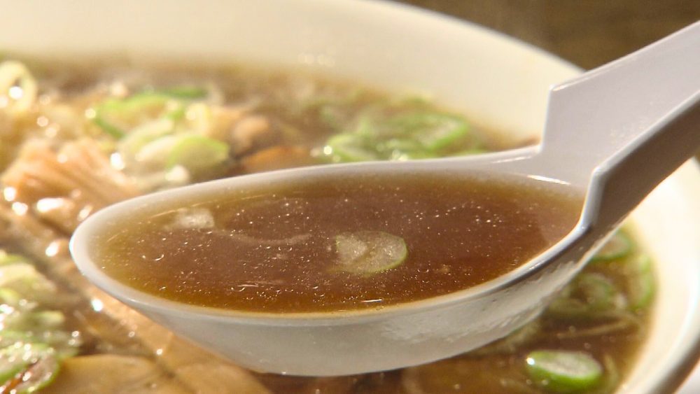 煮干しを使わないスープが特長