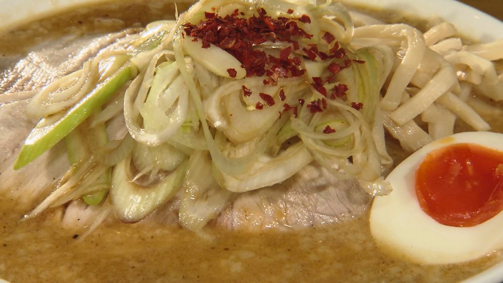 味噌を焦がして香ばしさを