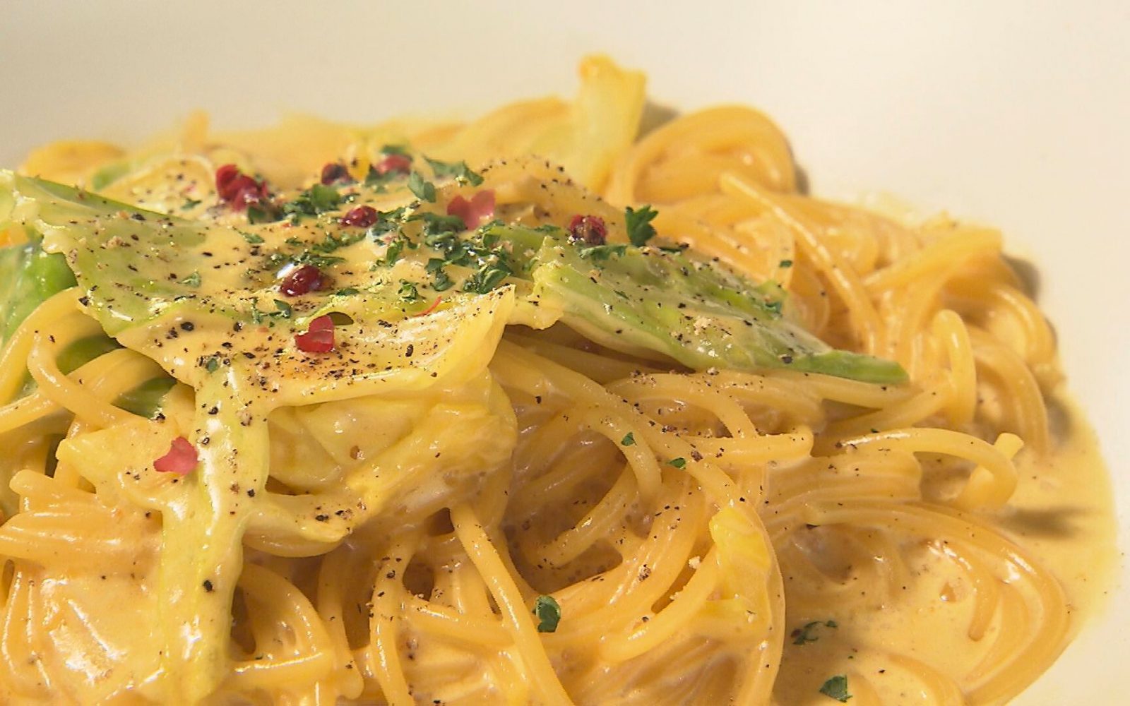 ウニがたっぷり　濃厚&贅沢クリームパスタ