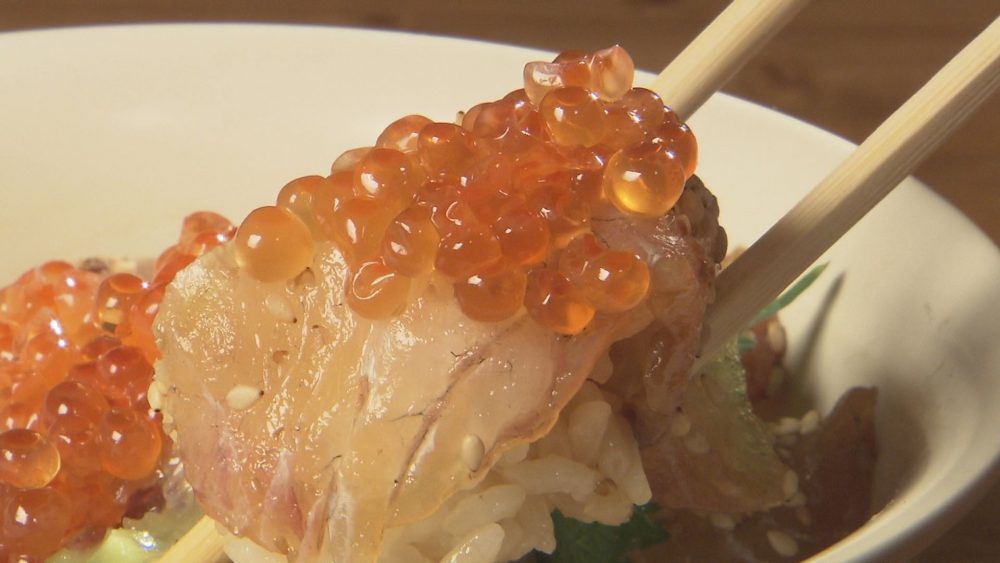 生のヒラメの触感に注目