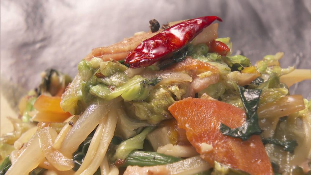 絶景が広がる五所川原市・隠れ家café Cachetteで味わう初採れふきのとうパスタ